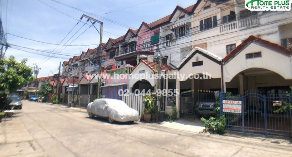 For sale 4 bedrooms townhouse in Min Buri, Bangkok