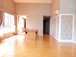 For sale 3 ベッドルーム apartment in Sathon, Bangkok