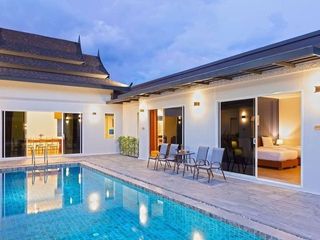 For rent 4 bedrooms villa in Mueang Phuket, Phuket