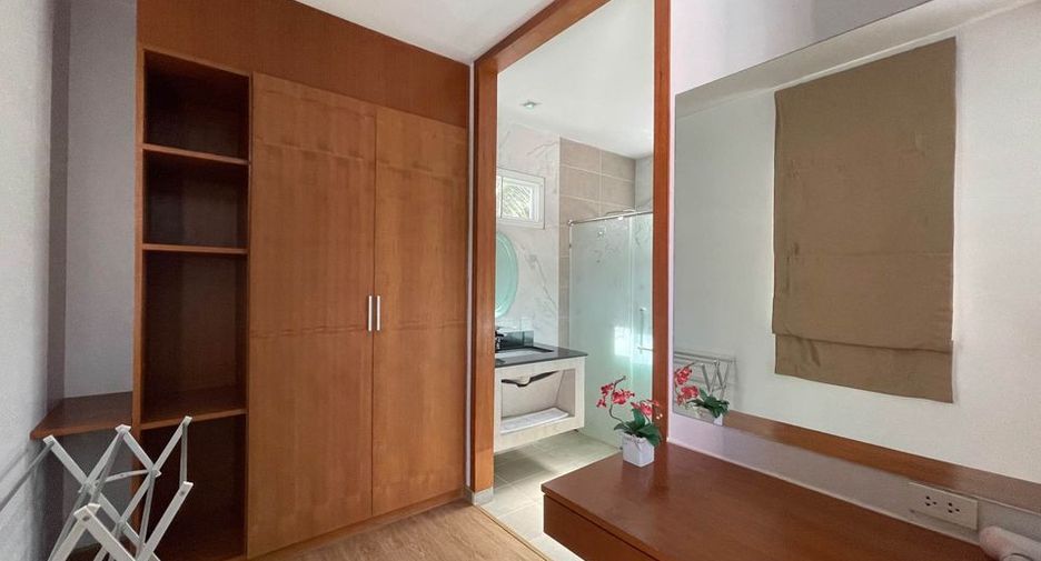 For rent 4 bedrooms villa in Mueang Phuket, Phuket