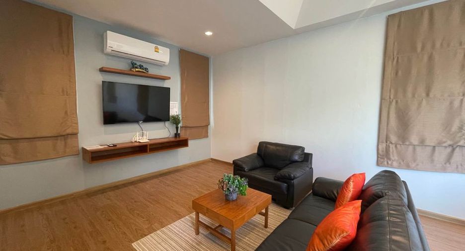For rent 4 bedrooms villa in Mueang Phuket, Phuket