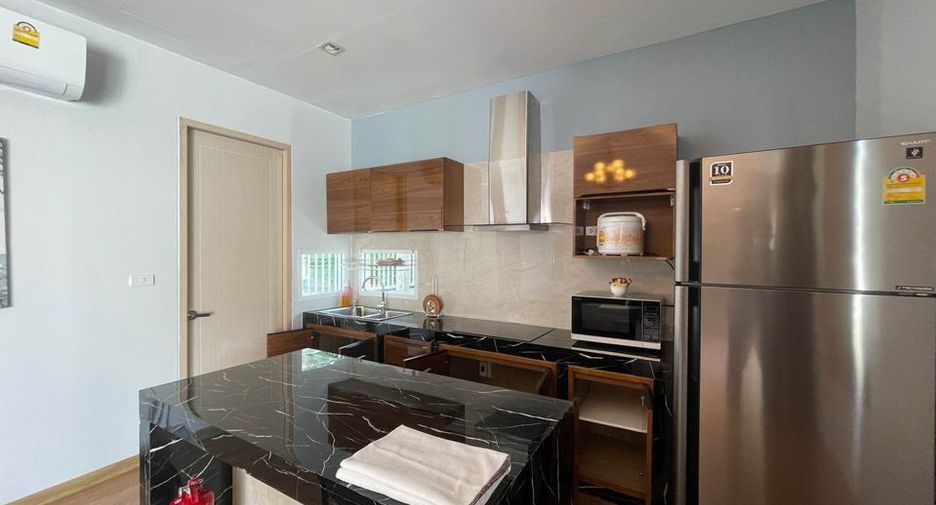 For rent 4 bedrooms villa in Mueang Phuket, Phuket