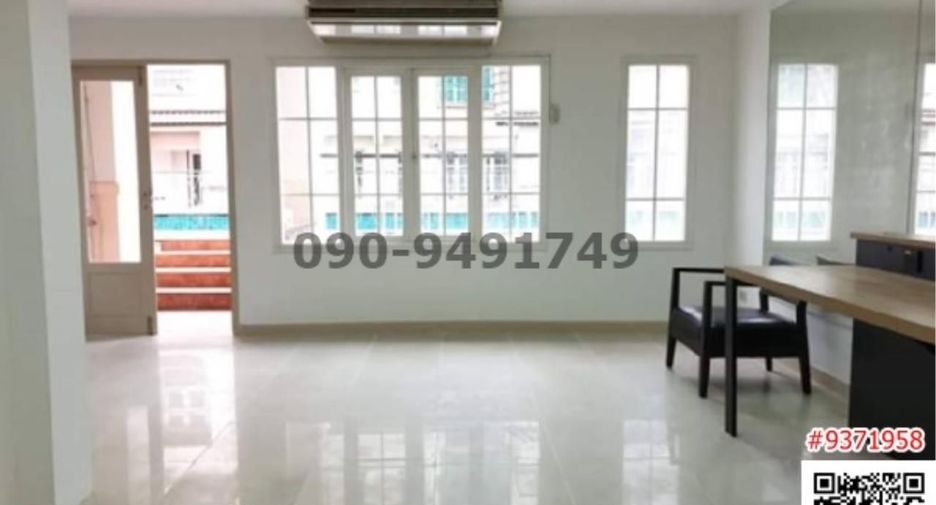 For rent そして for sale 4 Beds house in Chatuchak, Bangkok