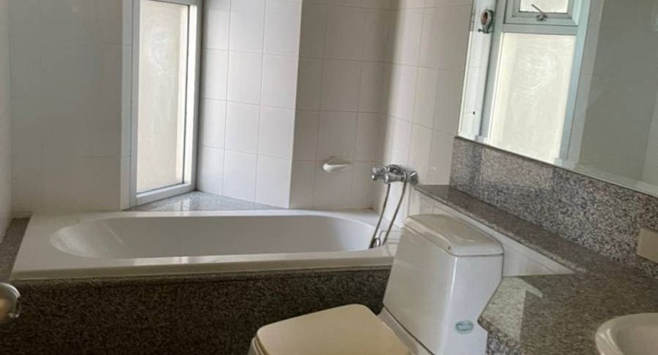 Продажа 2 спальни кондо в Сатхон, Бангкок