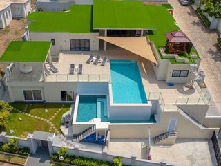 For rent and for sale 9 bed house in East Pattaya, Pattaya