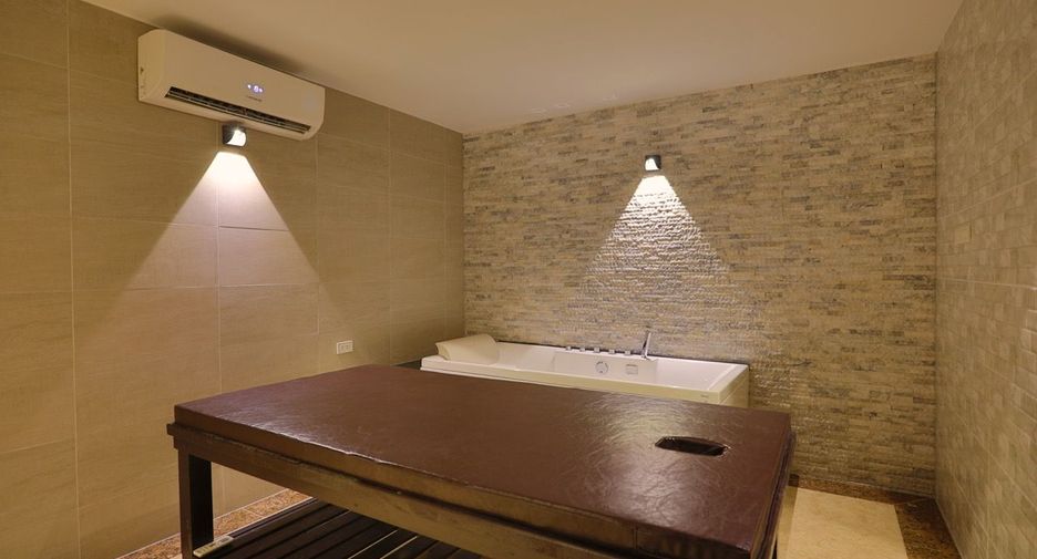 For rent and for sale 9 bed house in Bang Lamung, Chonburi