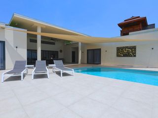 For rent and for sale 9 bed house in East Pattaya, Pattaya