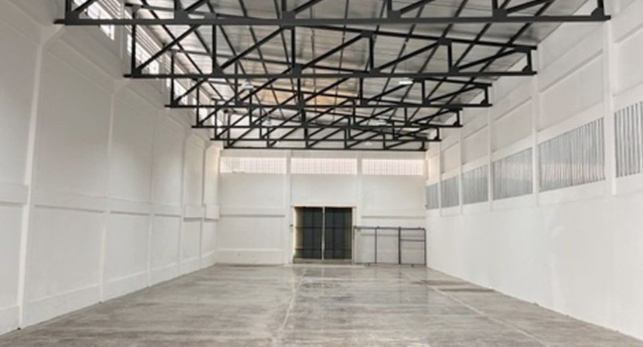 For rent retail Space in Rat Burana, Bangkok