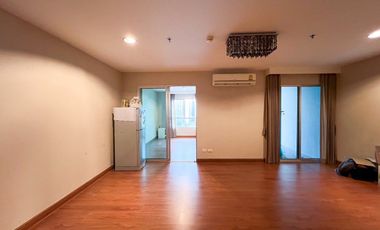 For sale 1 bed condo in Huai Khwang, Bangkok