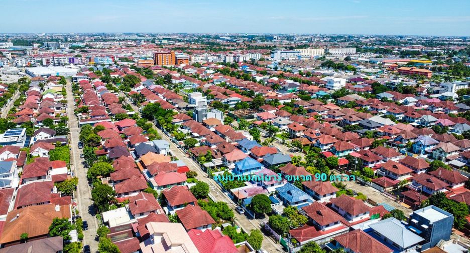 For sale 4 bedrooms house in Mueang Nonthaburi, Nonthaburi