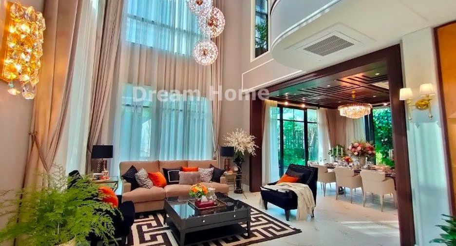 For sale 4 bed house in Yan Nawa, Bangkok
