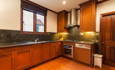 Villa en alquiler y en venta de 4 habitaciones en Thalang, Phuket