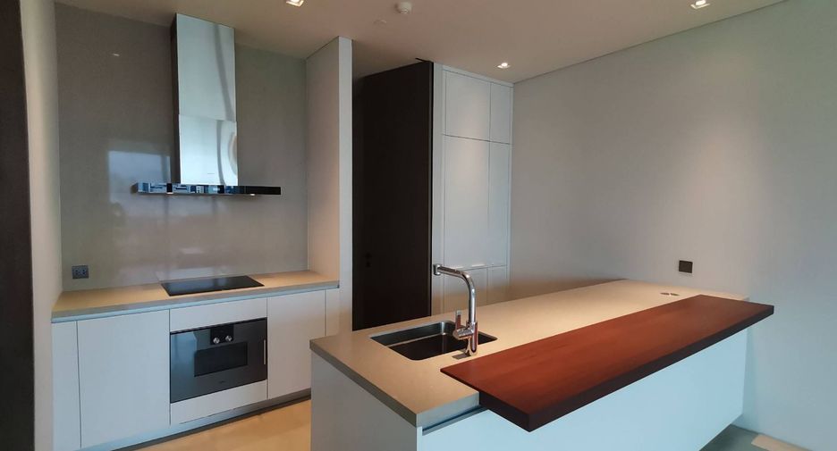 For sale 2 bed condo in Khlong San, Bangkok