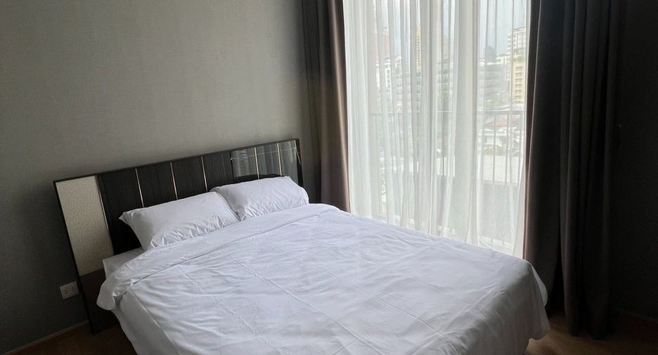 For rent 2 bedrooms condo in Watthana, Bangkok