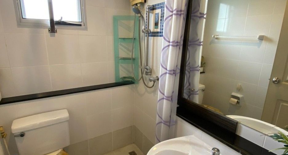 For sale 3 bedrooms house in Phasi Charoen, Bangkok