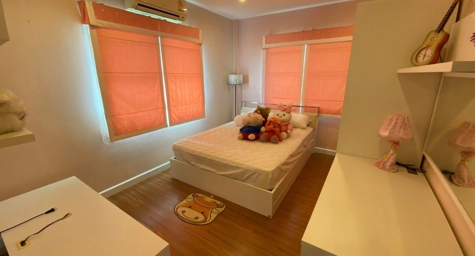 For sale 3 bedrooms house in Phasi Charoen, Bangkok