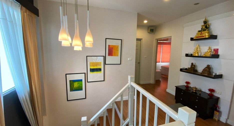 For sale 3 bedrooms house in Phasi Charoen, Bangkok