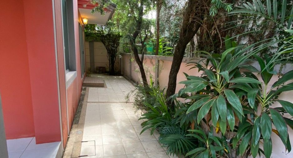 For sale 3 bedrooms house in Phasi Charoen, Bangkok