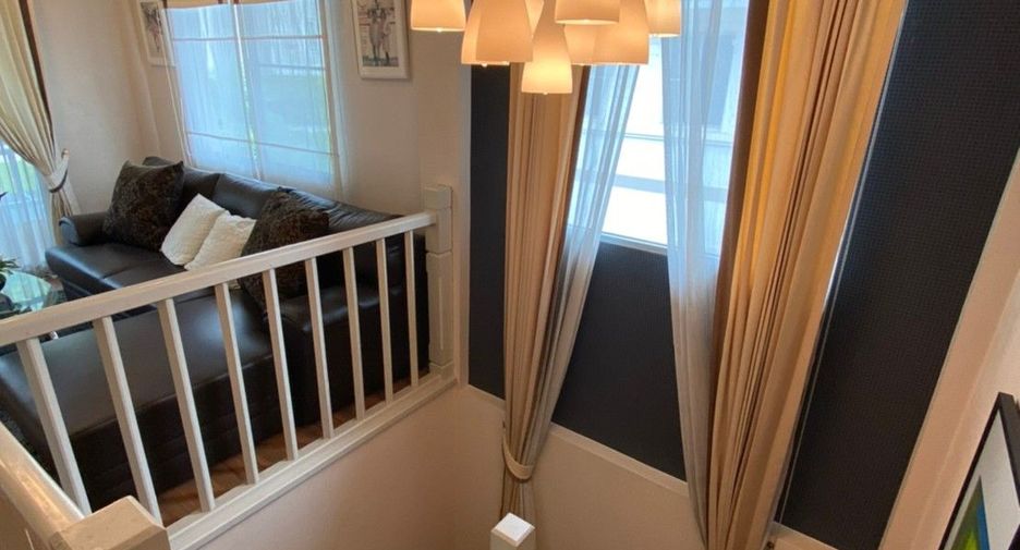 For sale 3 bedrooms house in Phasi Charoen, Bangkok