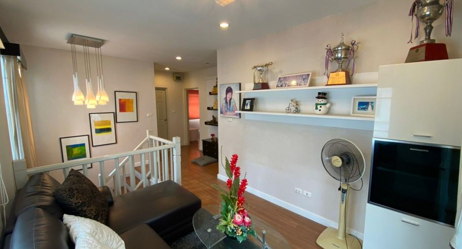 For sale 3 bedrooms house in Phasi Charoen, Bangkok
