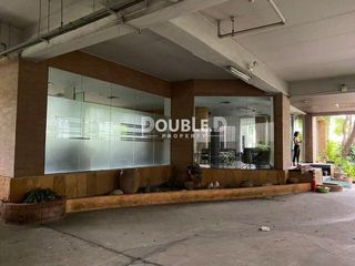 For sale 4 bed office in Phra Khanong, Bangkok