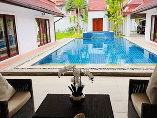 For rent 6 Beds villa in Bang Lamung, Chonburi