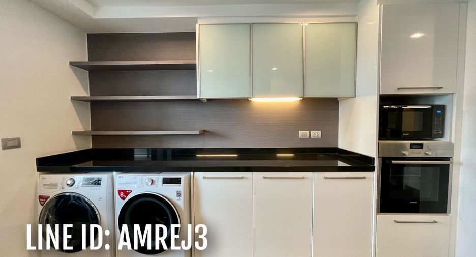For rent 3 bedrooms apartment in Watthana, Bangkok