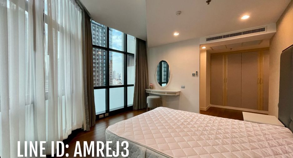 For rent 3 bedrooms apartment in Watthana, Bangkok