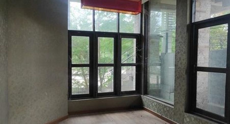 À vendre hôtel à Mueang Khon Kaen, Khon Kaen