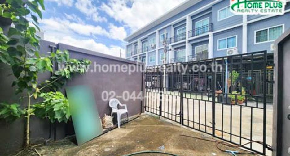 For sale 2 bedrooms retail Space in Don Mueang, Bangkok
