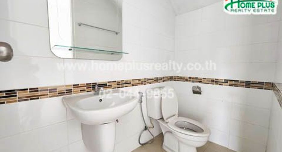 For sale 2 bedrooms retail Space in Don Mueang, Bangkok
