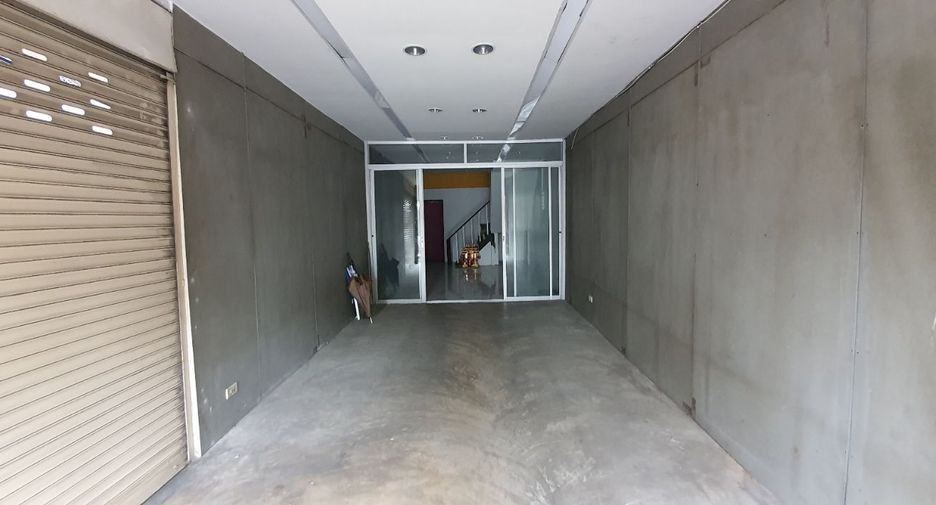 For sale retail Space in Bang Sue, Bangkok