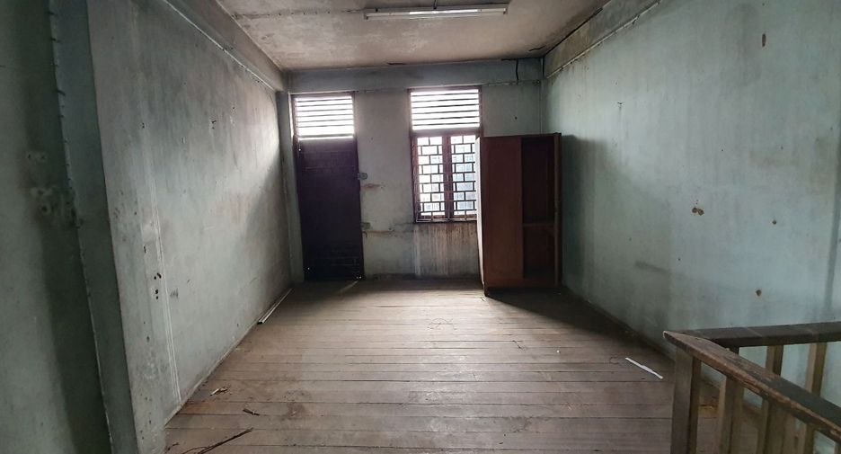 For sale retail Space in Bang Sue, Bangkok