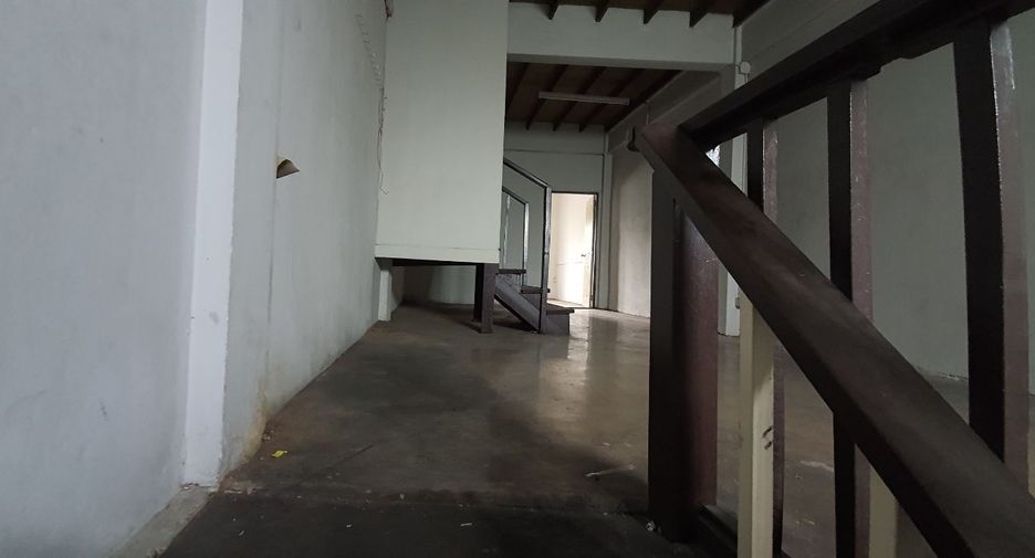 For sale retail Space in Bang Sue, Bangkok