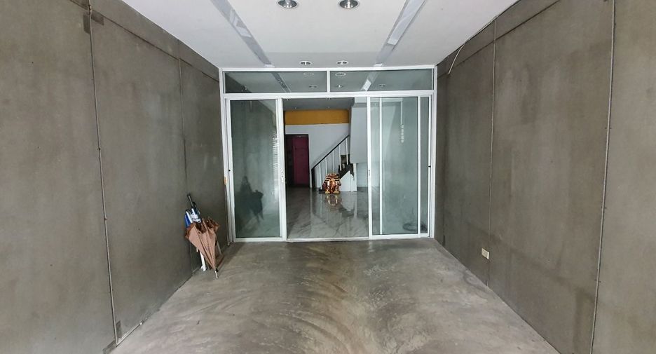 For sale retail Space in Bang Sue, Bangkok