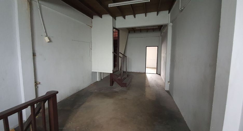 For sale retail Space in Bang Sue, Bangkok