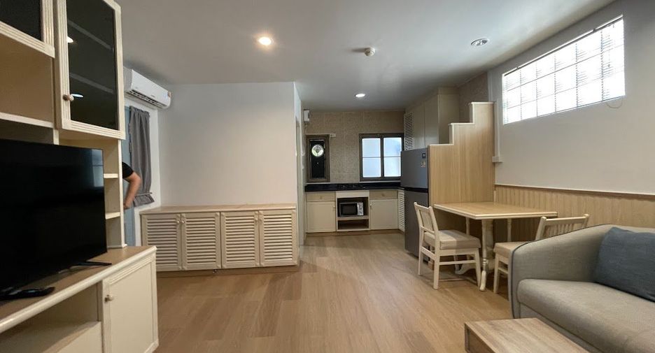 À louer 1 chambre appartement à Pathum Wan, Bangkok