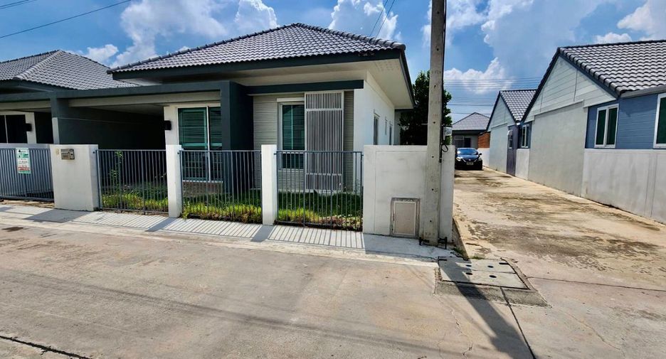 For sale 2 bedrooms house in Ban Pho, Chachoengsao