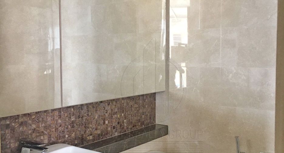 For rent and for sale 2 bedrooms condo in Khlong Toei, Bangkok