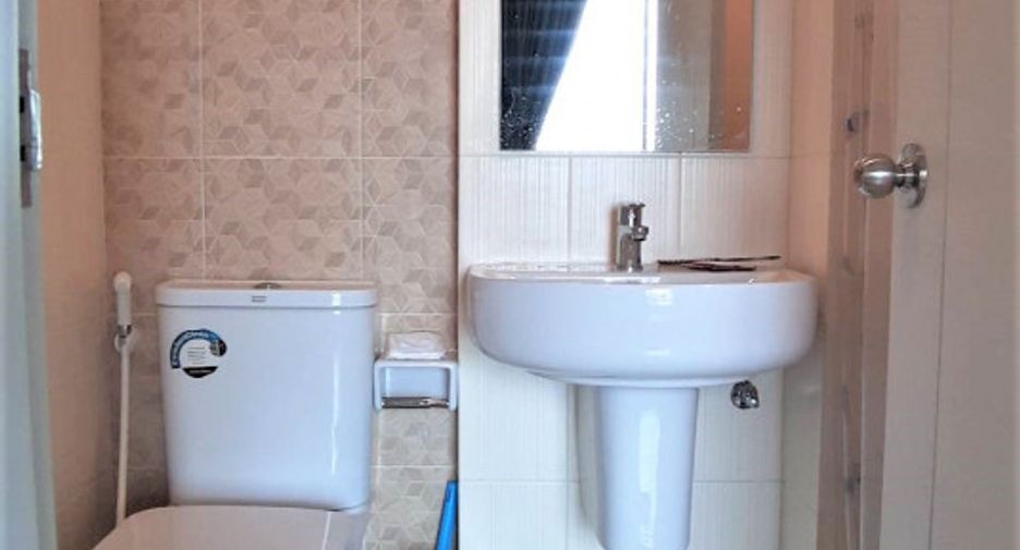 For sale 1 bed condo in Min Buri, Bangkok