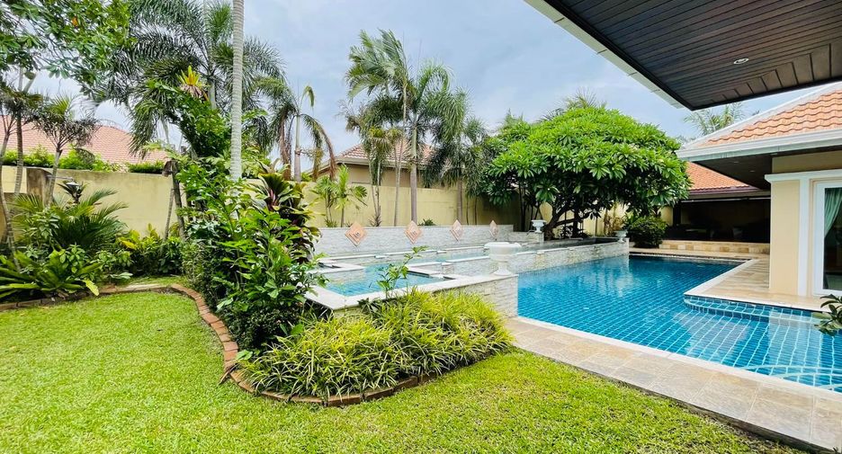 For rent and for sale 4 bedrooms villa in Bang Lamung, Chonburi
