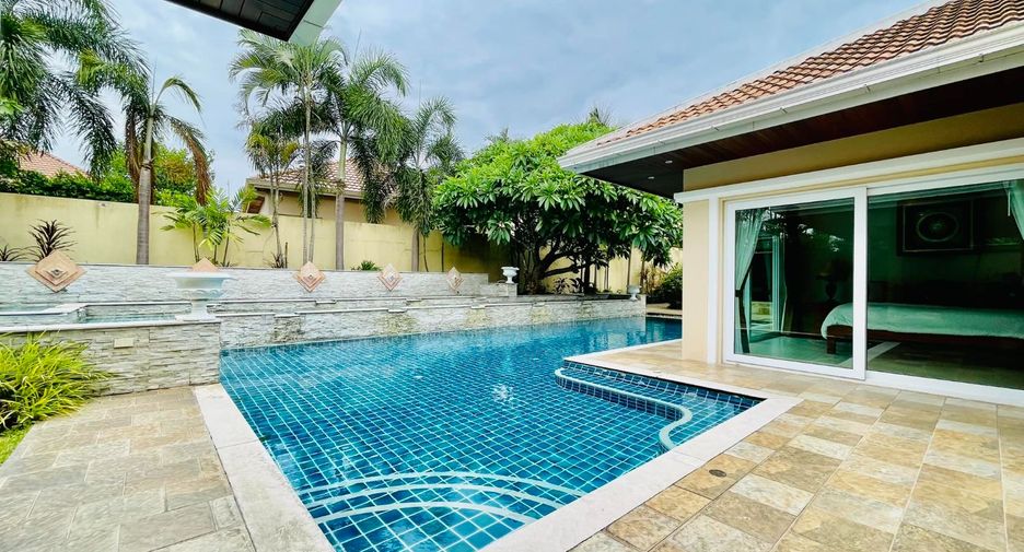 For rent and for sale 4 bedrooms villa in Bang Lamung, Chonburi