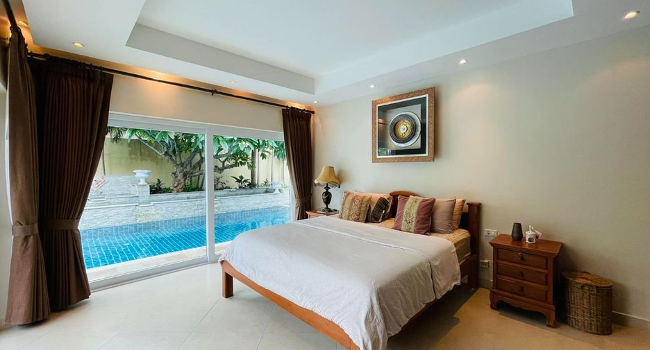 For rent and for sale 4 bedrooms villa in Bang Lamung, Chonburi