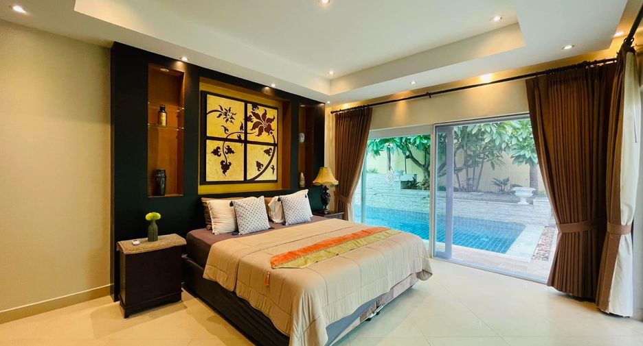 For rent and for sale 4 bedrooms villa in Bang Lamung, Chonburi