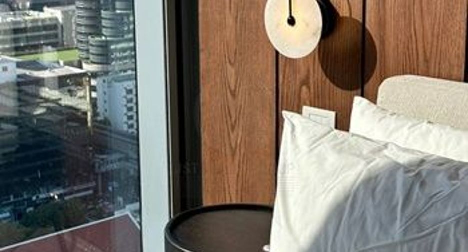 For rent 2 bedrooms condo in Pathum Wan, Bangkok