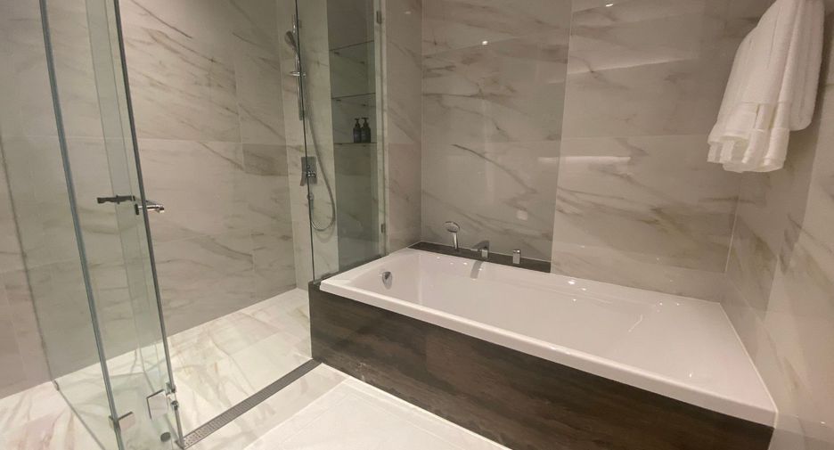 For rent 3 ベッドルーム serviced apartment in Sathon, Bangkok