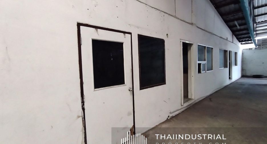For rent warehouse in Mueang Samut Prakan, Samut Prakan