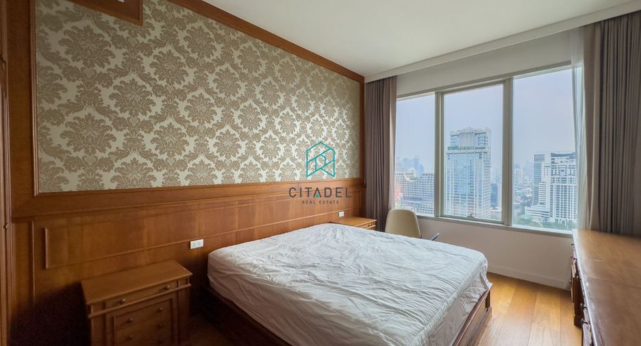 Wohnung zur Miete mit 3 Zimmer in Pathum Wan, Bangkok