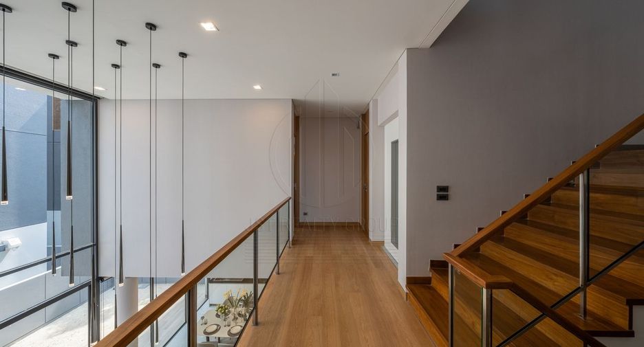 Haus zur Miete mit 4 Zimmer in Yan Nawa, Bangkok