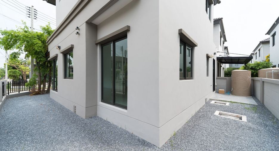 For sale 3 bedrooms house in Mueang Pathum Thani, Pathum Thani